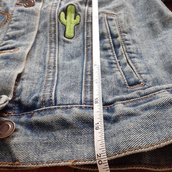 Women's Forever 21 Disney Pixar Toy Story Jean Jacket Size Small Adorable - Picture 7 of 7